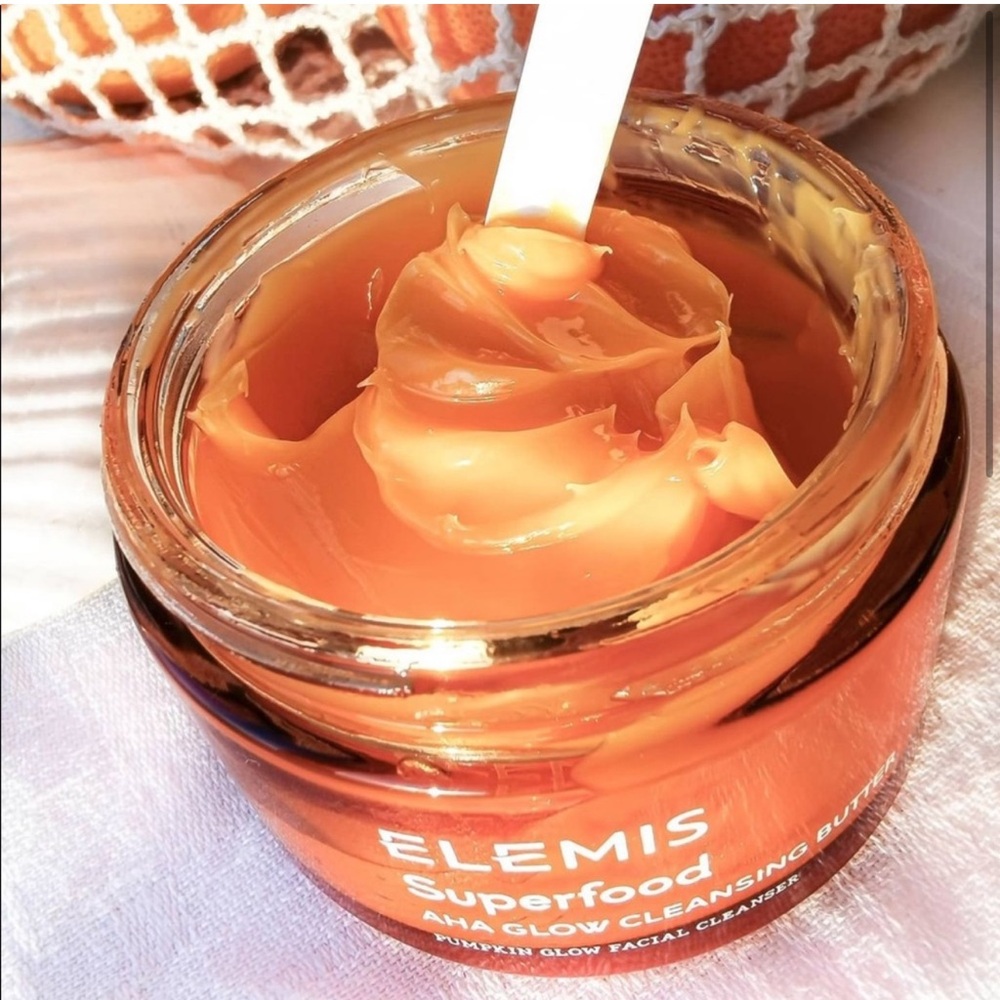 NEW NIB ELEMIS SUPERFOOD AHA GLOW CLEANSING
PUMPKIN CLEANSER Full Size - Picture 5 of 9
